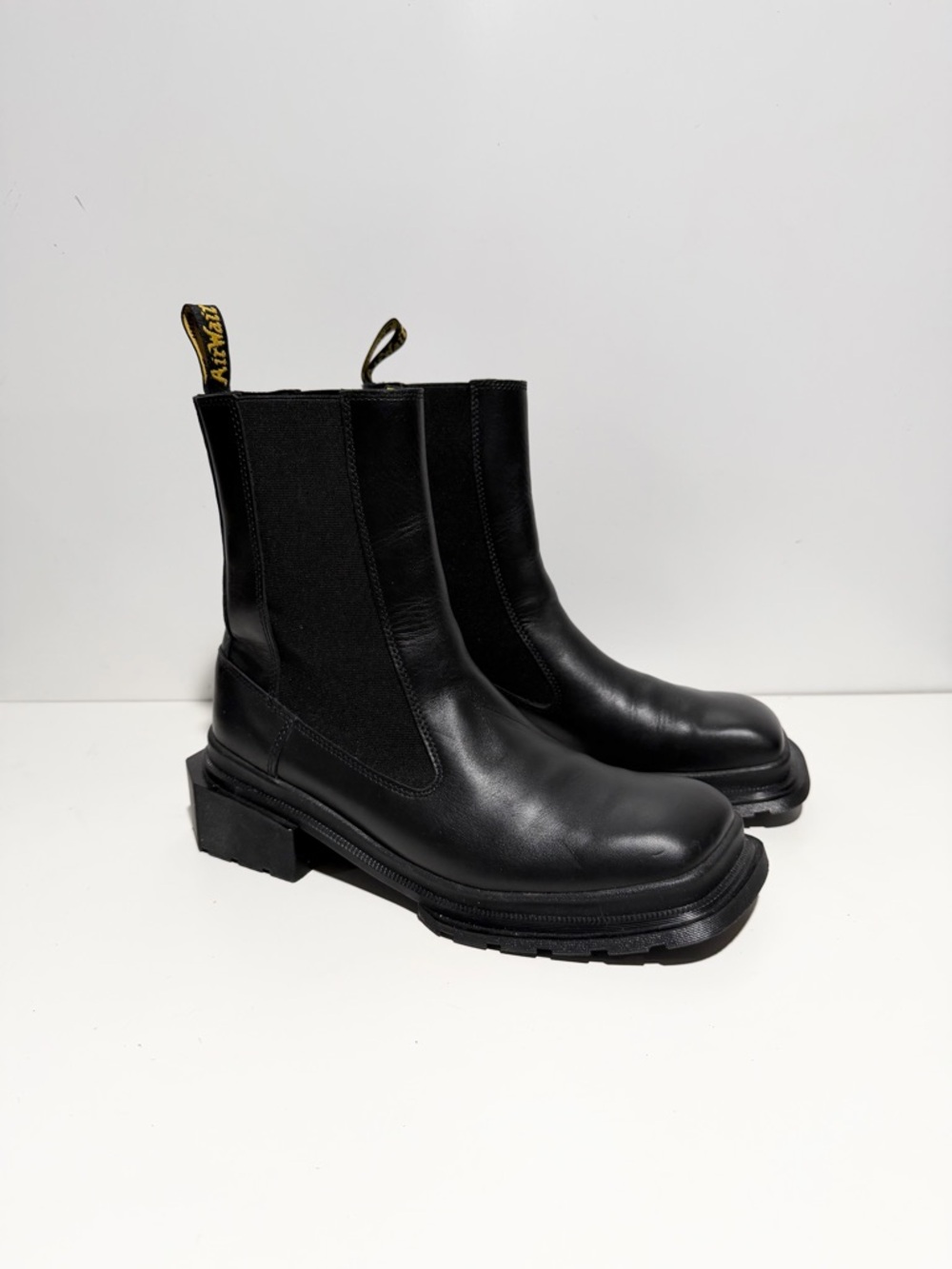 Dr Martens Maybole chelsea boots in black leather Women’s Black Chelsea Platform - Picture 6 of 10